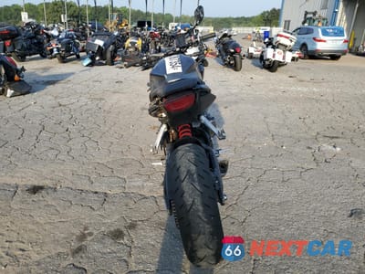 Czwarte zdjęcie samochodu z boku: 2023 HONDA CB650 RA VIN:MLHRH0253P5400945 - miniatura