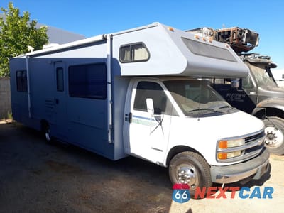 2000 CHEVROLET EXPRESS G3500 1GBJG31J1Y1170614 - główne zdjęcie licytacji z USA - miniatura