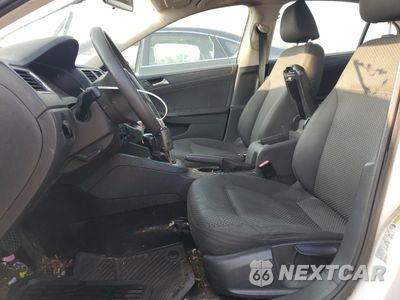 Zdjęcie 7 z 12 samochodu: 2013 VOLKSWAGEN JETTA BASE VIN:3VW2K7AJ0DM292235 - miniatura