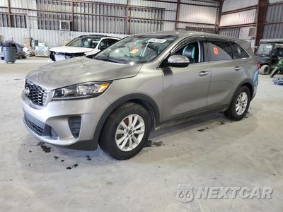 2019 KIA SORENTO LX 5XYPG4A54KG480987 - główne zdjęcie licytacji z USA - miniatura