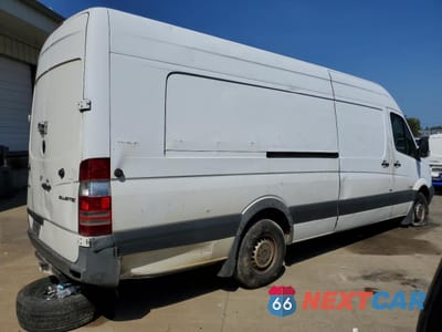 Trzecie zdjęcie samochodu z tyłu: 2015 MERCEDES-BENZ SPRINTER 2500 VIN:WD3PE8DCXFP145706 - miniatura