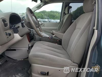 Zdjęcie 7 z 13 samochodu: 2005 CHRYSLER TOWN & COUNTRY LX VIN:2C4GP44R15R133454 - miniatura