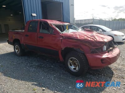 Czwarte zdjęcie samochodu z boku: 2008 DODGE DAKOTA SXT VIN:1D7HW38N68S516999 - miniatura