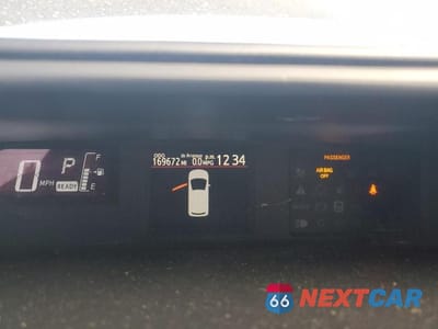 Zdjęcie 9 z 12 samochodu: 2015 TOYOTA PRIUS C TWO VIN:JTDKDTB38F1095397 - miniatura