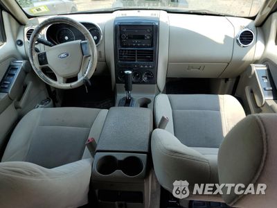 Zdjęcie 8 z 13 samochodu: 2006 FORD EXPLORER XLT VIN:1FMEU73E66UB29030 - miniatura