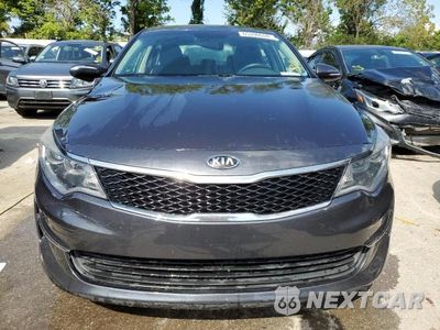Piąte zdjęcie samochodu w środku: 2017 KIA OPTIMA LX VIN:5XXGT4L32HG157249 - miniatura