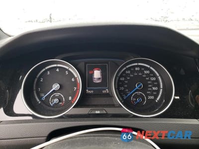 Zdjęcie 9 z 12 samochodu: 2017 VOLKSWAGEN GOLF R VIN:WVWVF7AU4HW185273 - miniatura