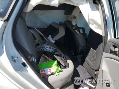 Zdjęcie 10 z 13 samochodu: 2015 HYUNDAI ACCENT GS VIN:KMHCT5AE0FU216097 - miniatura