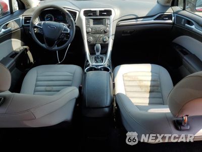 Zdjęcie 8 z 13 samochodu: 2014 FORD FUSION S VIN:1FA6P0G70E5380594 - miniatura