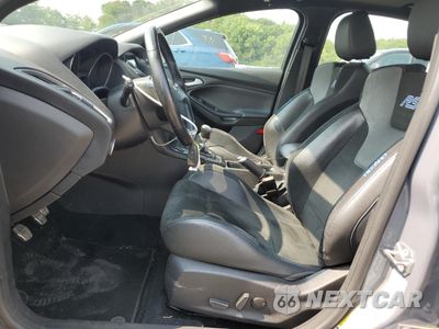 Zdjęcie 7 z 12 samochodu: 2017 FORD FOCUS RS VIN:WF0DP3THXH4124990 - miniatura