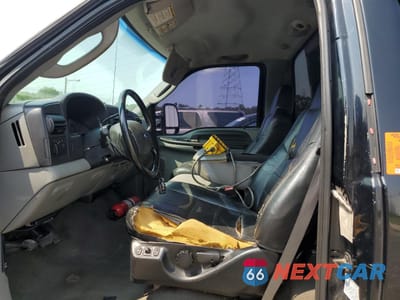 Zdjęcie 7 z 12 samochodu: 2006 FORD F450 SUPER DUTY VIN:1FDXF46P06EA61901 - miniatura