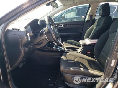 Zdjęcie 7 z 12 samochodu: 2019 KIA FORTE GT LINE VIN:3KPF34AD0KE023704 - miniatura