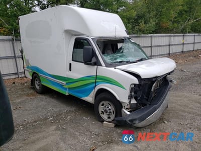 Czwarte zdjęcie samochodu z boku: 2017 GMC SAVANA CUTAWAY G3500 VIN:1GD07RFG4H1196448 - miniatura