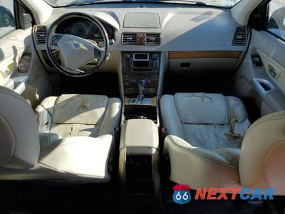 Zdjęcie 8 z 15 samochodu: 2004 VOLVO XC90 VIN:YV1CZ59H141101034 - miniatura