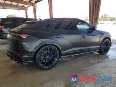 Trzecie zdjęcie samochodu z tyłu: 2020 LAMBORGHINI URUS VIN:ZPBCA1ZLXLLA09717 - miniatura