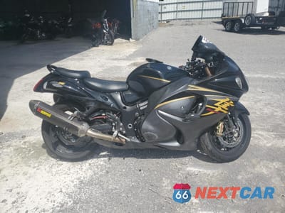 2015 SUZUKI GSX1300 RA JS1GX72B7F2101044 - główne zdjęcie licytacji z USA - miniatura