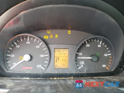 Zdjęcie 9 z 12 samochodu: 2013 MERCEDES-BENZ SPRINTER 2500 VIN:WD3PE7CC9D5729860 - miniatura