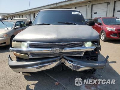 Piąte zdjęcie samochodu w środku: 2000 CHEVROLET TAHOE C1500 VIN:1GNEC13T0YJ128213 - miniatura