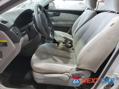 Zdjęcie 7 z 14 samochodu: 2008 KIA OPTIMA LX VIN:KNAGE123185250808 - miniatura