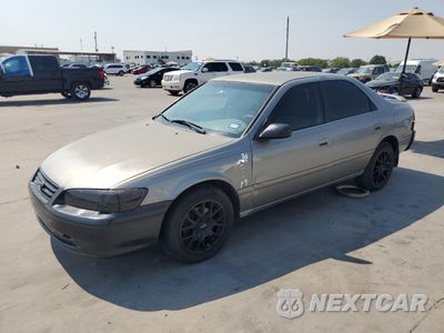 2001 TOYOTA CAMRY CE JT2BG22KX10539332 - główne zdjęcie licytacji z USA - miniatura
