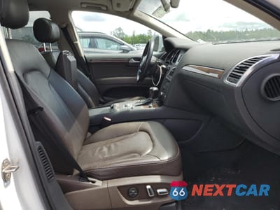Piąte zdjęcie samochodu w środku: 2012 AUDI Q7 PREMIUM VIN:WA1CGCFE3CD006251 - miniatura