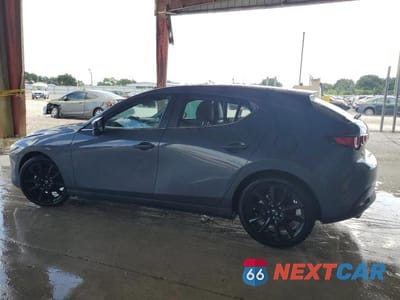 Drugie zdjęcie samochodu z przodu: 2024 MAZDA 3 PREFERRED VIN:JM1BPBLM3R1707065 - miniatura