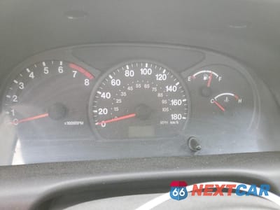 Zdjęcie 9 z 14 samochodu: 2003 CHEVROLET TRACKER ZR2 VIN:2CNBJ78CX36939886 - miniatura