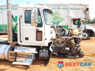 Zdjęcie 9 z 10 samochodu: 2024 MACK PINNACLE VIN:1M1PN4GY5RM013500 - miniatura