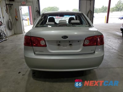 Zdjęcie 6 z 14 samochodu: 2008 KIA OPTIMA LX VIN:KNAGE123185250808 - miniatura