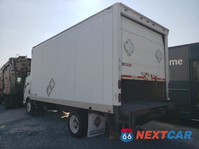 Trzecie zdjęcie samochodu z tyłu: 2013 ISUZU NQR VIN:JALE5W168D7900122 - miniatura