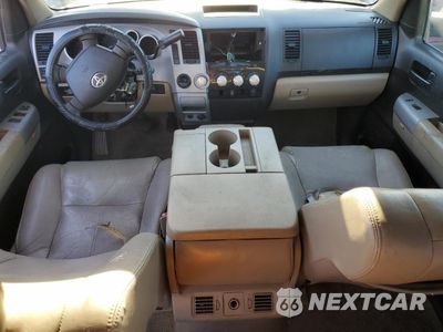 Zdjęcie 8 z 12 samochodu: 2007 TOYOTA TUNDRA CREWMAX SR5 VIN:5TBET54137S452327 - miniatura
