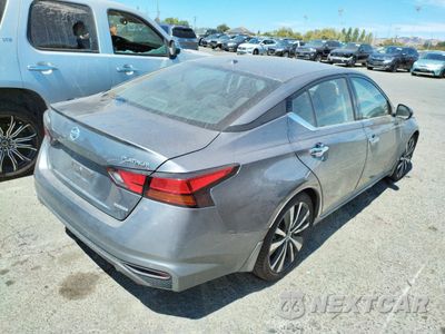 Trzecie zdjęcie samochodu z tyłu: 2020 NISSAN ALTIMA PLATINUM VIN:1N4AL4FVXLN308912 - miniatura