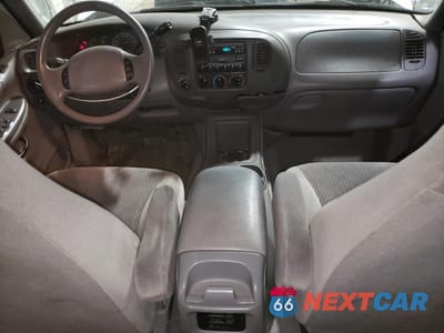 Zdjęcie 8 z 12 samochodu: 1998 FORD EXPEDITION VIN:1FMPU18LXWLB96300 - miniatura