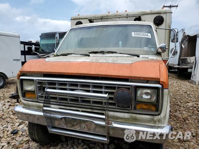 Piąte zdjęcie samochodu w środku: 1983 FORD ECONOLINE E350 CUTAWAY VAN VIN:1FDKE30L7DHB09578 - miniatura