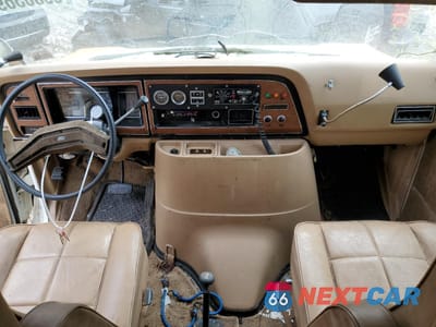 Zdjęcie 8 z 12 samochodu: 1983 FORD ECONOLINE E350 CUTAWAY VAN VIN:1FDKE30L7DHB09578 - miniatura