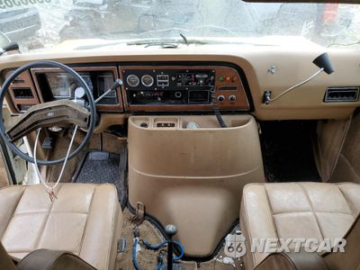 Zdjęcie 8 z 12 samochodu: 1983 FORD ECONOLINE E350 CUTAWAY VAN VIN:1FDKE30L7DHB09578 - miniatura