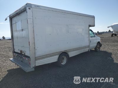 Trzecie zdjęcie samochodu z tyłu: 2006 FORD ECONOLINE E450 SUPER DUTY CUTAWAY VAN VIN:1FDXE45S36HA86248 - miniatura
