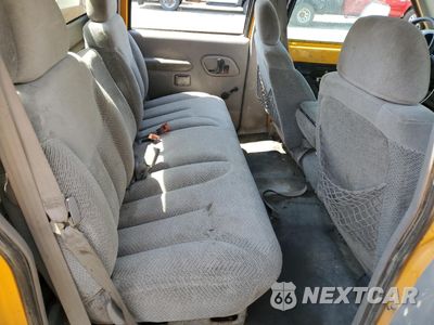 Zdjęcie 11 z 13 samochodu: 2000 GMC SIERRA C3500 VIN:1GDHC33F1YF485751 - miniatura