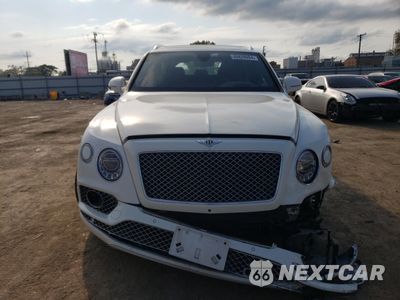 Piąte zdjęcie samochodu w środku: 2019 BENTLEY BENTAYGA VIN:SJAAM2ZV4KC025246 - miniatura