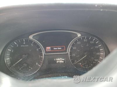 Zdjęcie 9 z 12 samochodu: 2014 NISSAN PATHFINDER S VIN:5N1AR2MM4EC648977 - miniatura