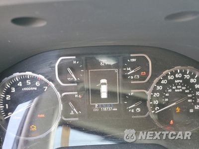 Zdjęcie 9 z 12 samochodu: 2018 TOYOTA TUNDRA CREWMAX SR5 VIN:5TFEY5F14JX234565 - miniatura