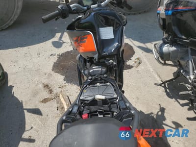 Zdjęcie 6 z 9 samochodu: 2023 KTM 200 DUKE VIN:MD2JPC403PC027160 - miniatura