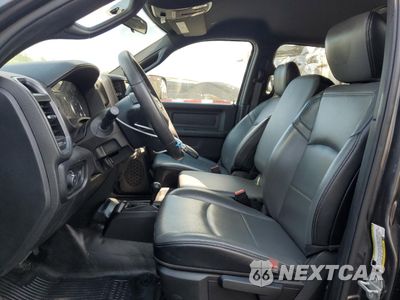 Zdjęcie 7 z 13 samochodu: 2022 RAM 3500 VIN:3C7WRTCL8NG296009 - miniatura