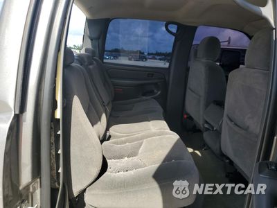 Zdjęcie 10 z 14 samochodu: 2007 CHEVROLET SILVERADO K2500 HEAVY DUTY VIN:1GCHK23D77F184299 - miniatura