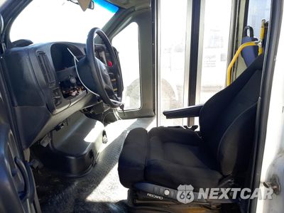 Zdjęcie 7 z 13 samochodu: 2006 CHEVROLET C5500 C5V042 VIN:1GBG5V1G26F419065 - miniatura