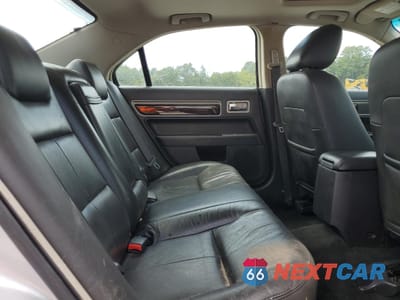 Zdjęcie 10 z 13 samochodu: 2009 LINCOLN MKZ VIN:3LNHM28T99R605435 - miniatura