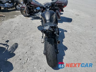 Zdjęcie 6 z 16 samochodu: 2024 YAMAHA YZFR7 VIN:JYARM38E9RA011000 - miniatura