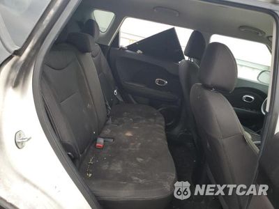 Zdjęcie 10 z 12 samochodu: 2017 KIA SOUL VIN:KNDJN2A28H7476372 - miniatura