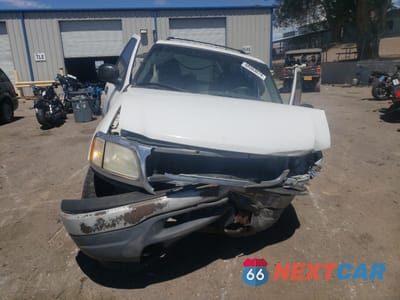 Piąte zdjęcie samochodu w środku: 1999 FORD EXPEDITION VIN:1FMPU18LXXLB99568 - miniatura