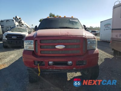 Piąte zdjęcie samochodu w środku: 2006 FORD F350 SUPER DUTY VIN:1FTWW33P96EA44531 - miniatura